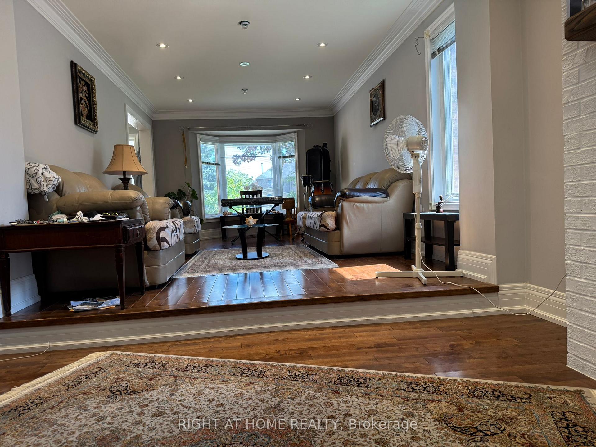 Photo 10 of Unit Main & Upper, 382 Chambers Crescent, Newmarket, Armitage — HOMEH