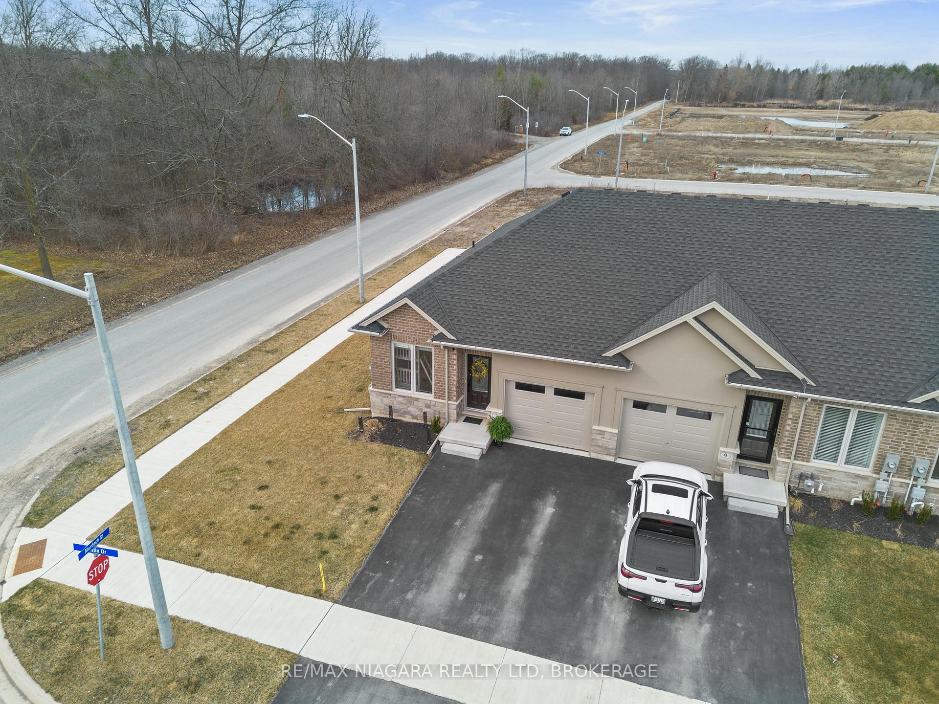 Photo 28 of 3 Austin Drive, Pelham, Fenwick — HOMEH