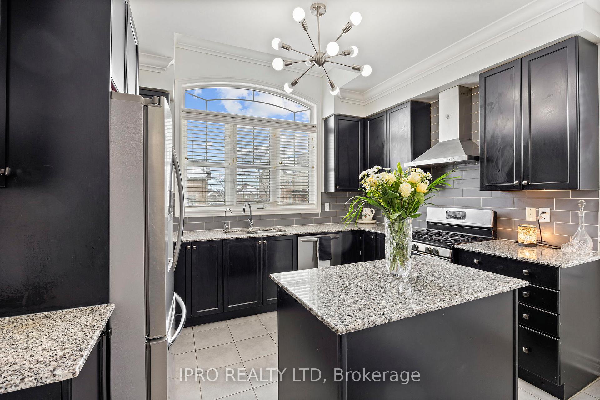 Photo 18 of 24 Mason Drive, New Tecumseth, Rural New Tecumseth — HOMEH