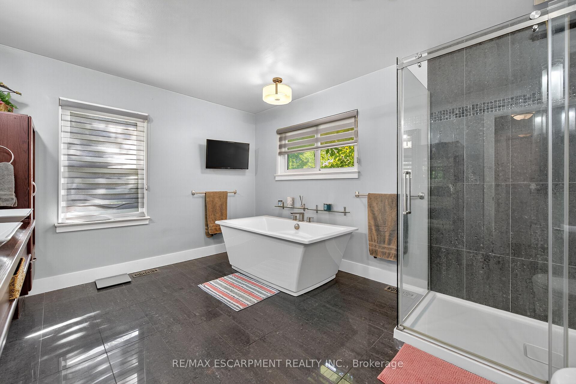 Photo 20 of 126 Wilson Drive, Norfolk, Simcoe — HOMEH