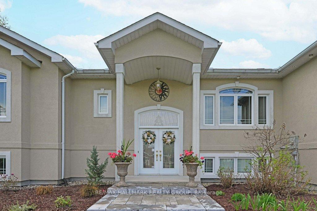 Photo 2 of 2680 Pierrette Drive, Ottawa, Cumberland Estates — HOMEH