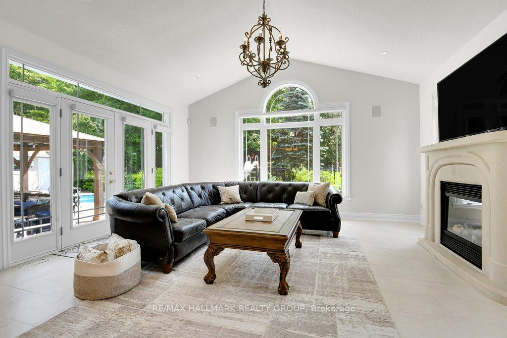 Photo 17 of 2680 Pierrette Drive, Ottawa, Cumberland Estates — HOMEH