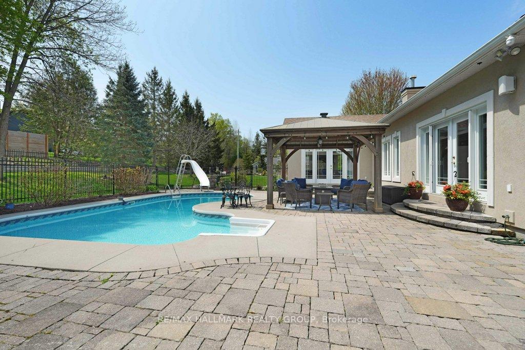 Photo 43 of 2680 Pierrette Drive, Ottawa, Cumberland Estates — HOMEH