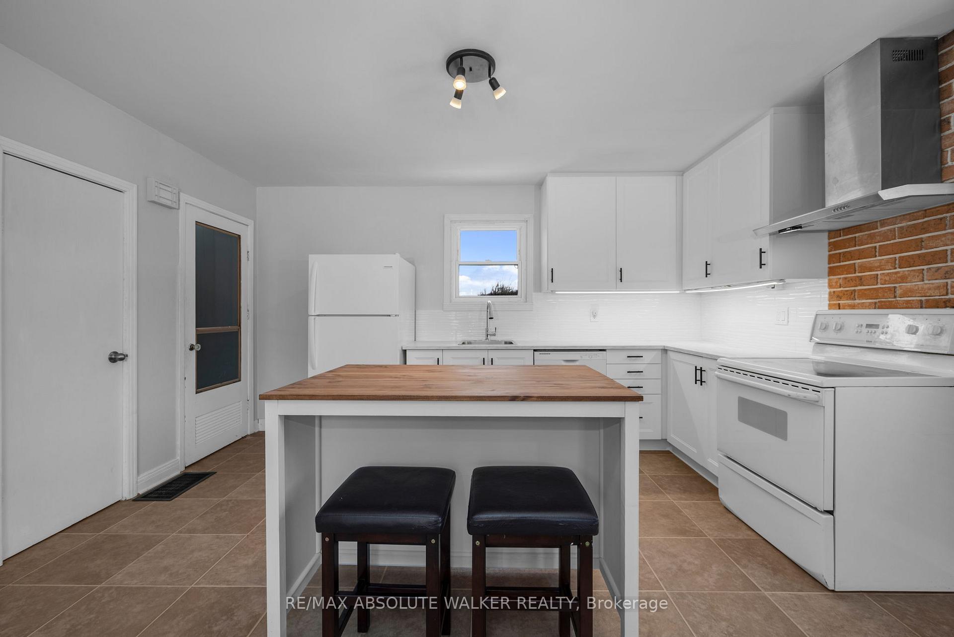 Photo 7 of 3573 Navan Road, Ottawa, Mer Bleue/Bradley Estates/Anderson Park — HOMEH