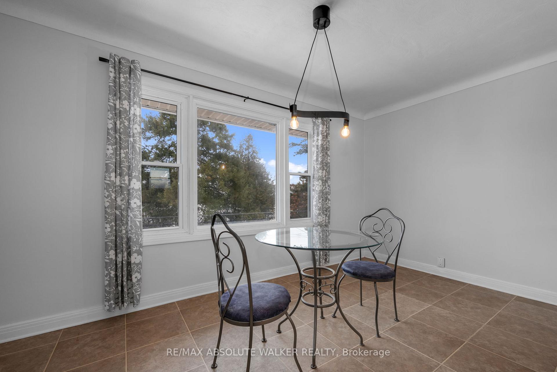 Photo 12 of 3573 Navan Road, Ottawa, Mer Bleue/Bradley Estates/Anderson Park — HOMEH