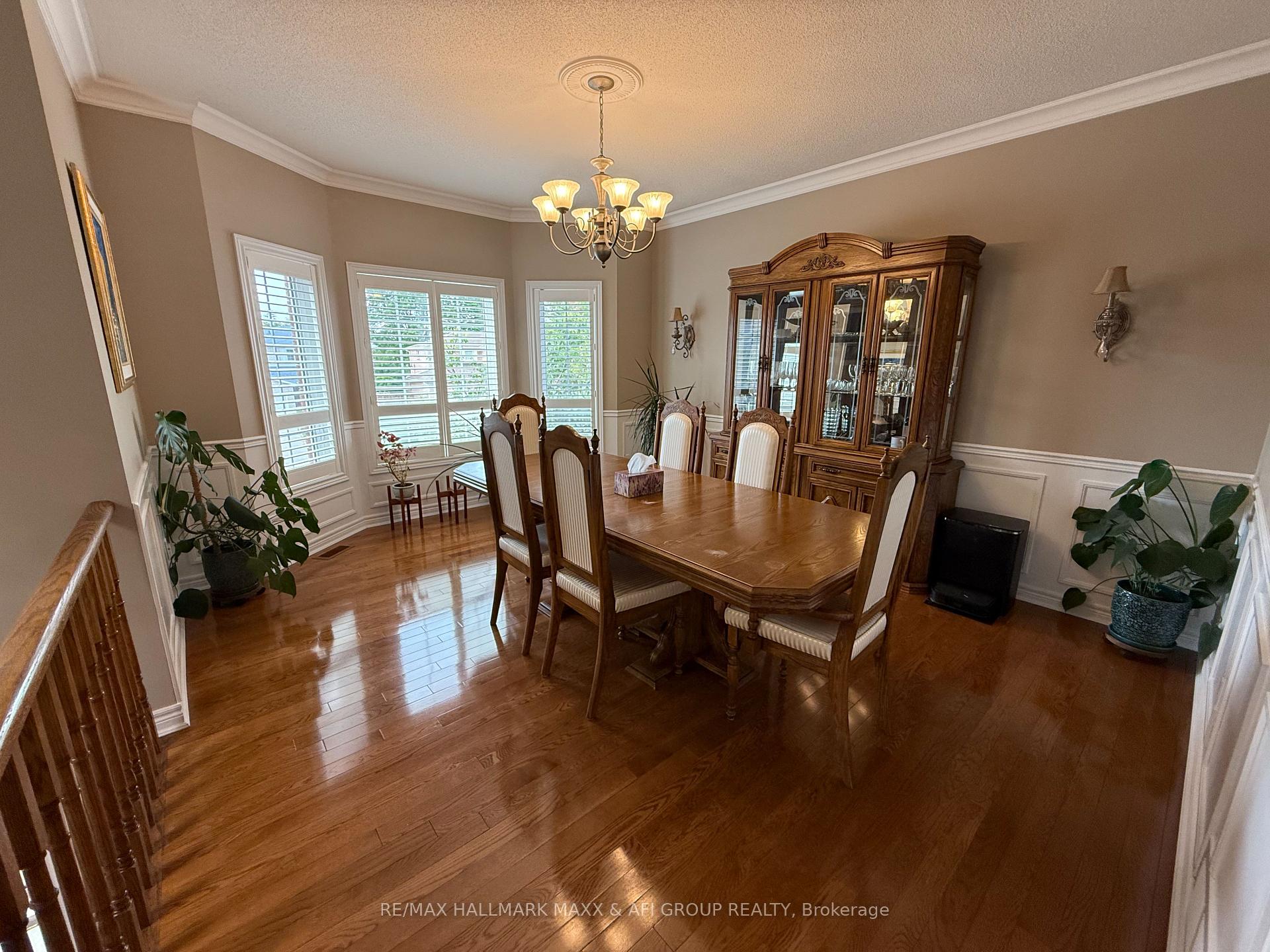 Photo 22 of 413 Nesbitt Road, Newmarket, Huron Heights-Leslie Valley — HOMEH