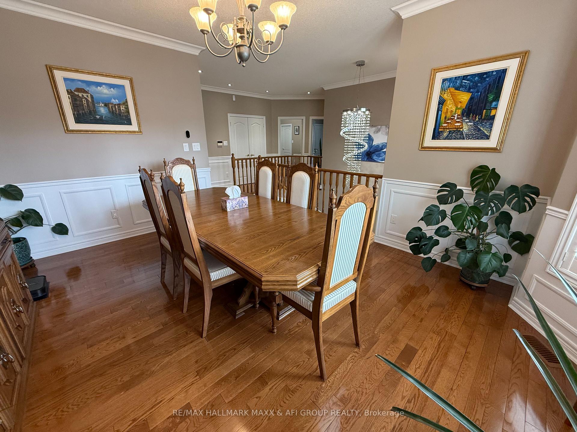 Photo 24 of 413 Nesbitt Road, Newmarket, Huron Heights-Leslie Valley — HOMEH