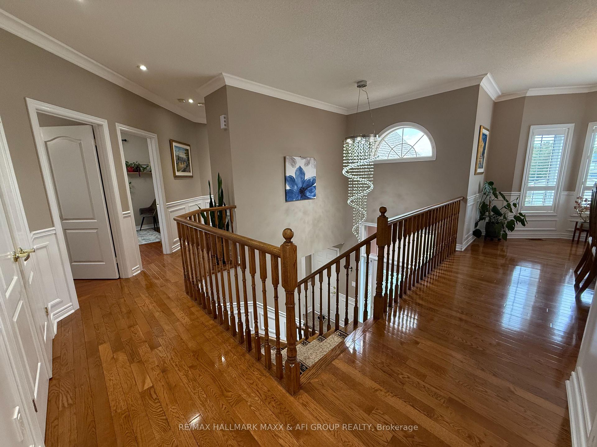 Photo 25 of 413 Nesbitt Road, Newmarket, Huron Heights-Leslie Valley — HOMEH