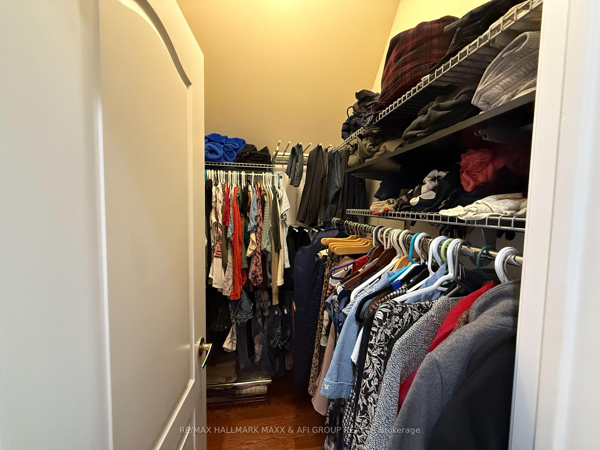 Photo 28 of 413 Nesbitt Road, Newmarket, Huron Heights-Leslie Valley — HOMEH