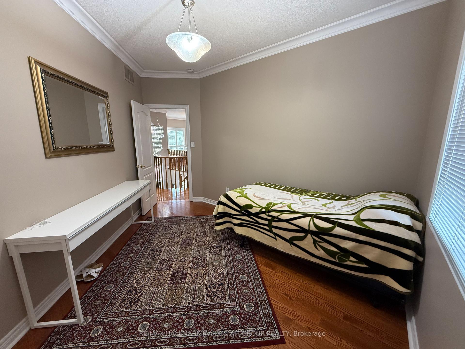 Photo 33 of 413 Nesbitt Road, Newmarket, Huron Heights-Leslie Valley — HOMEH