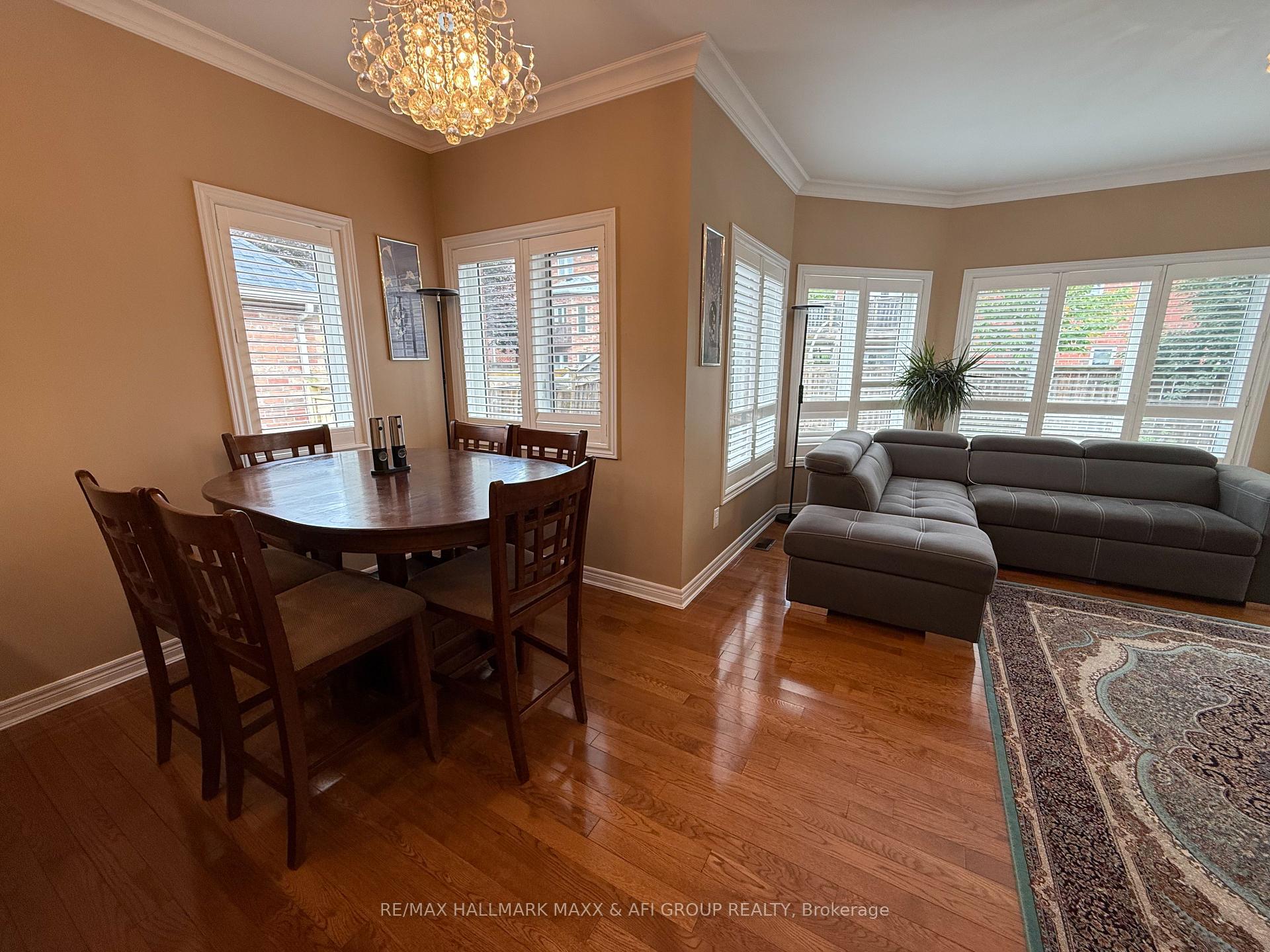 Photo 37 of 413 Nesbitt Road, Newmarket, Huron Heights-Leslie Valley — HOMEH