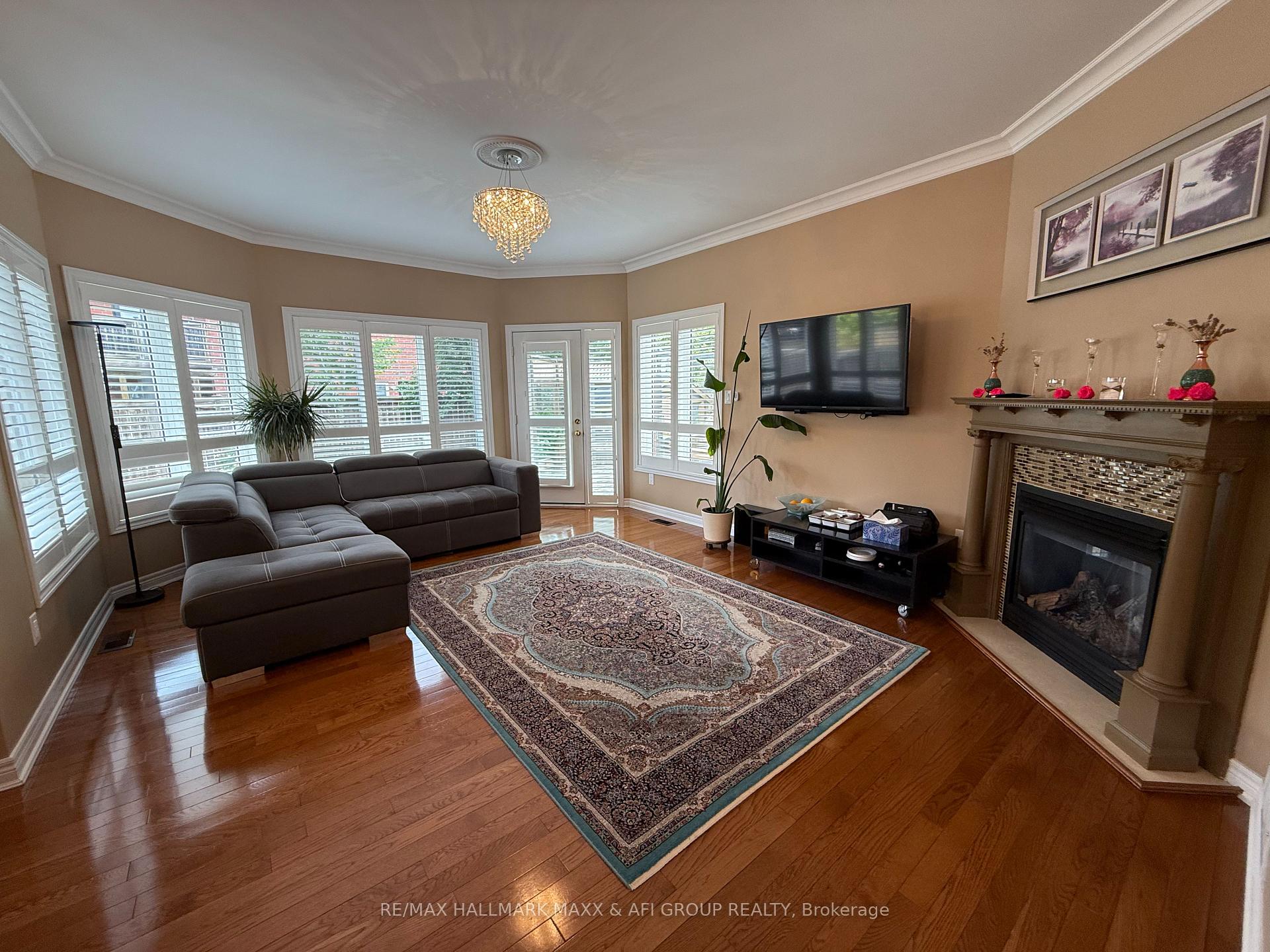 Photo 38 of 413 Nesbitt Road, Newmarket, Huron Heights-Leslie Valley — HOMEH