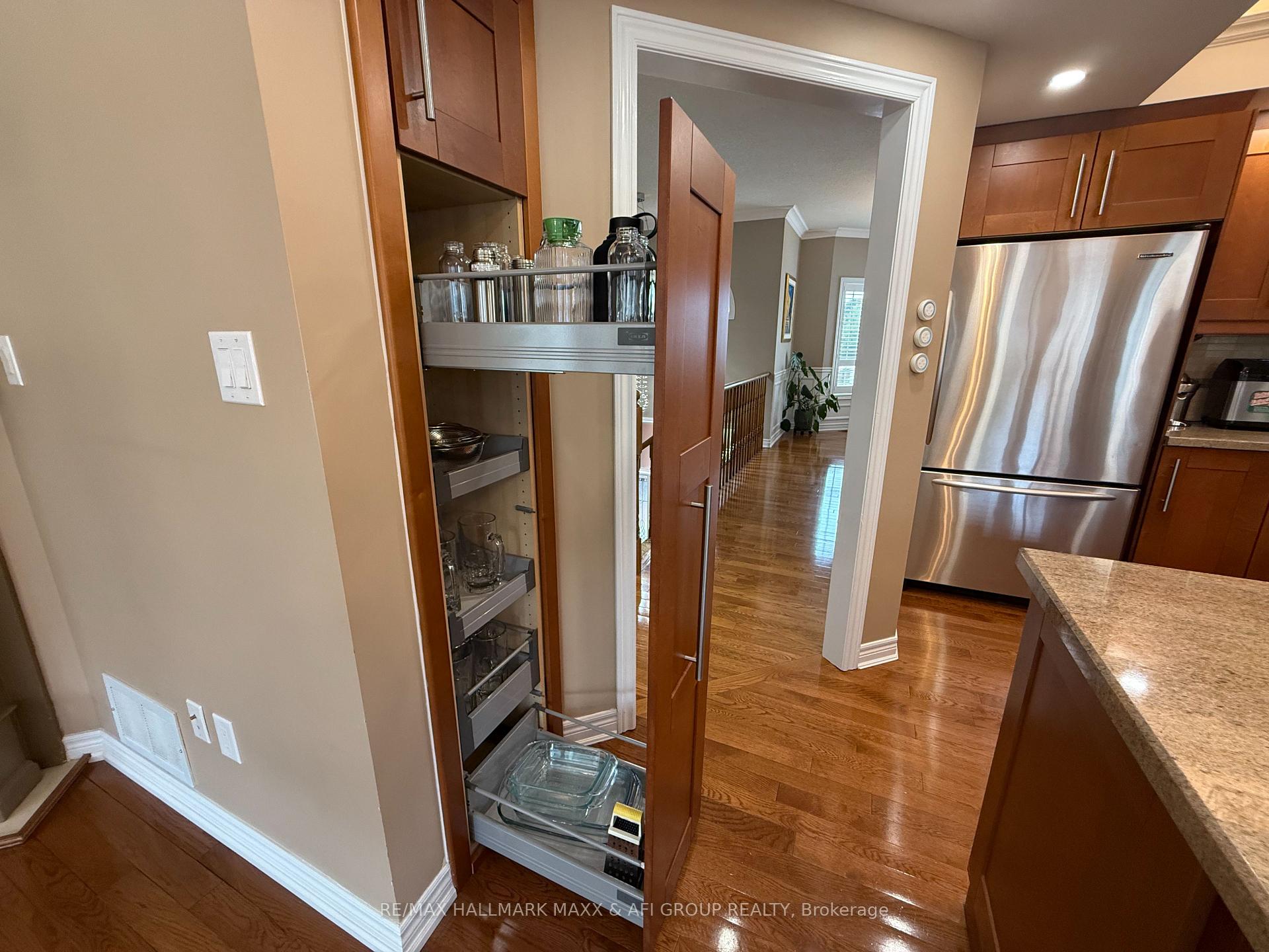 Photo 44 of 413 Nesbitt Road, Newmarket, Huron Heights-Leslie Valley — HOMEH