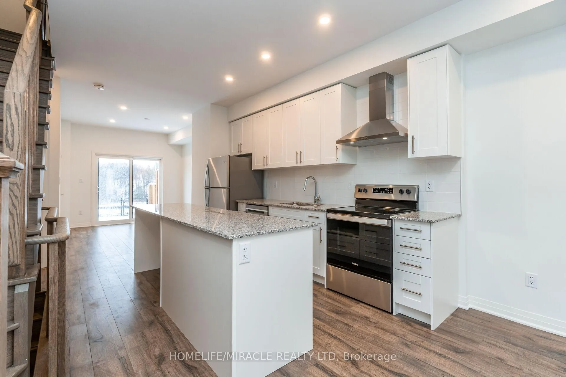 Photo 9 of 1724 Pleasure Valley Path, Oshawa, Samac — HOMEH