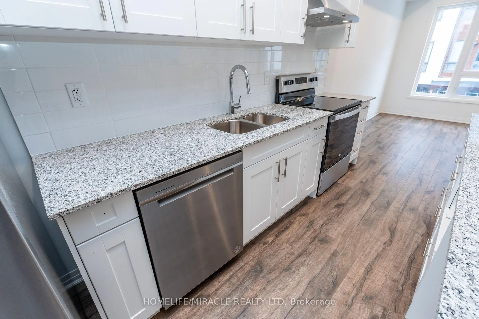 Photo 12 of 1724 Pleasure Valley Path, Oshawa, Samac — HOMEH