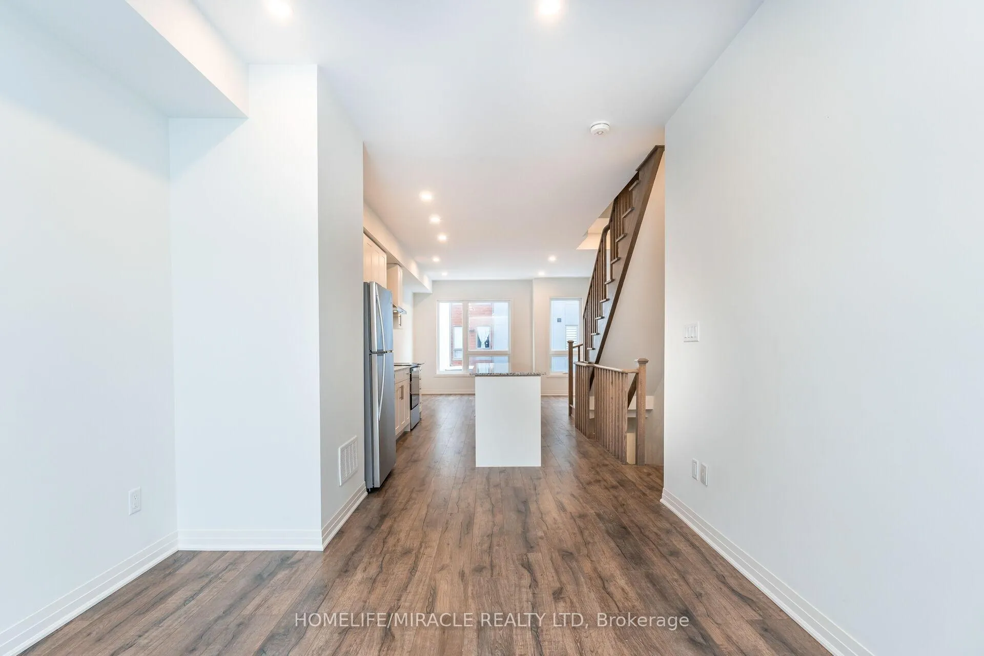 Photo 15 of 1724 Pleasure Valley Path, Oshawa, Samac — HOMEH