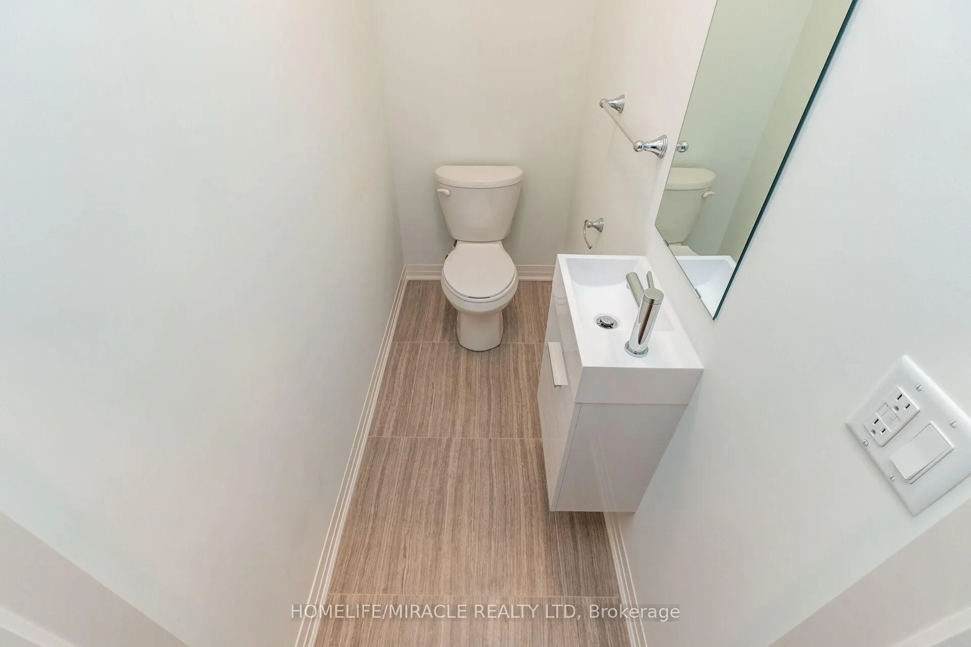 Photo 21 of 1724 Pleasure Valley Path, Oshawa, Samac — HOMEH