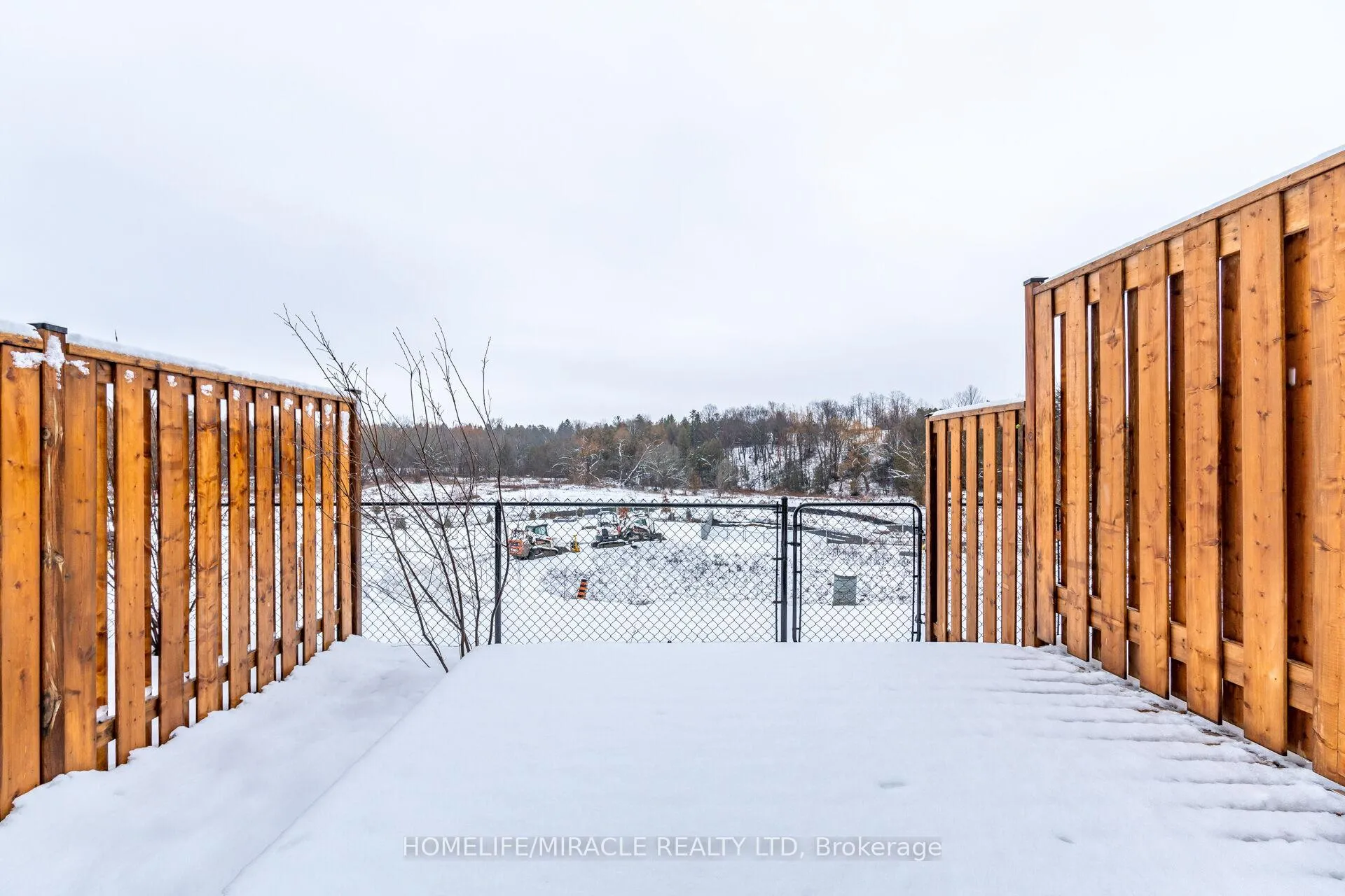 Photo 24 of 1724 Pleasure Valley Path, Oshawa, Samac — HOMEH