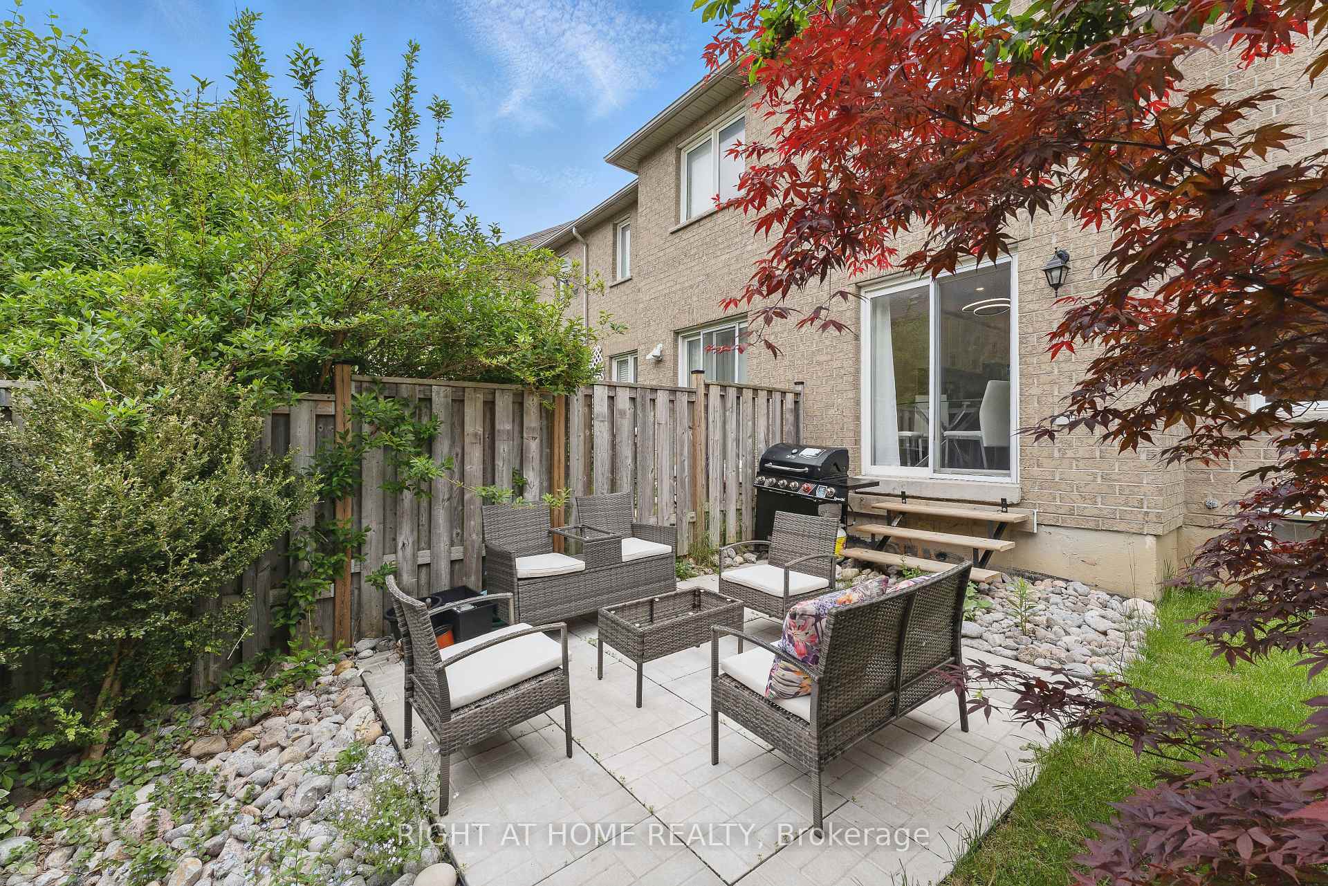 Photo 4 of 149 Coleridge Drive, Newmarket, Summerhill Estates — HOMEH