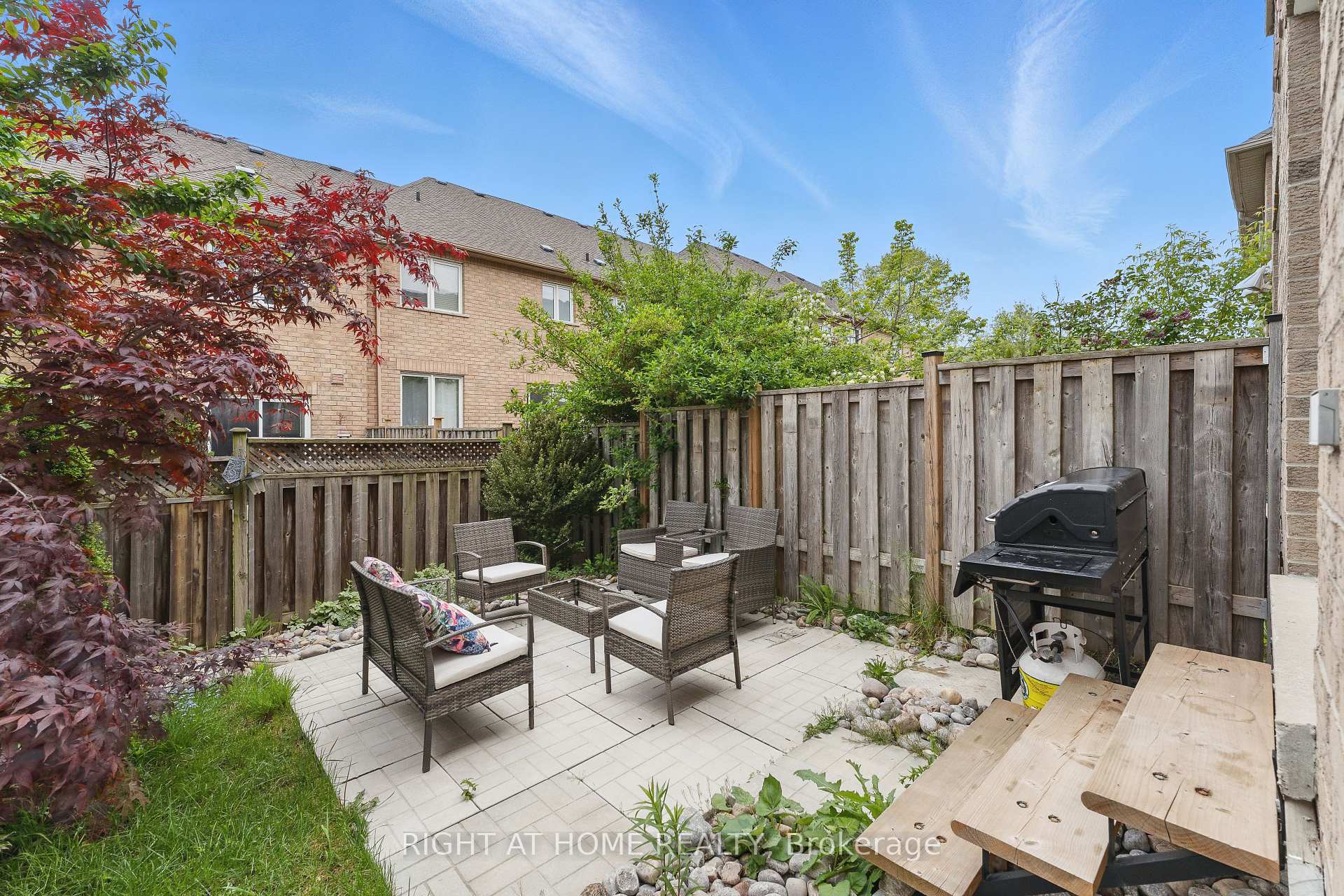 Photo 5 of 149 Coleridge Drive, Newmarket, Summerhill Estates — HOMEH