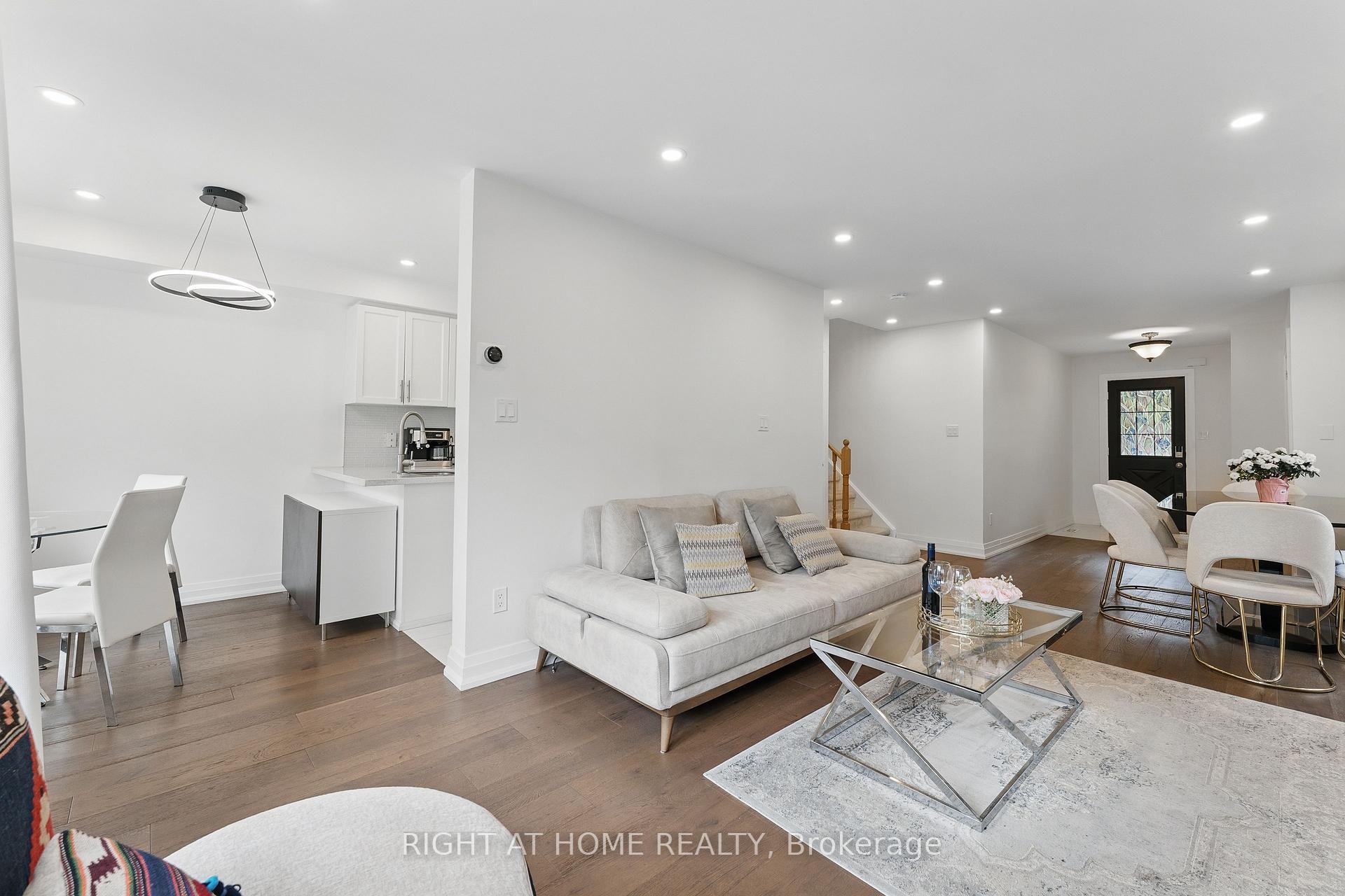 Photo 18 of 149 Coleridge Drive, Newmarket, Summerhill Estates — HOMEH