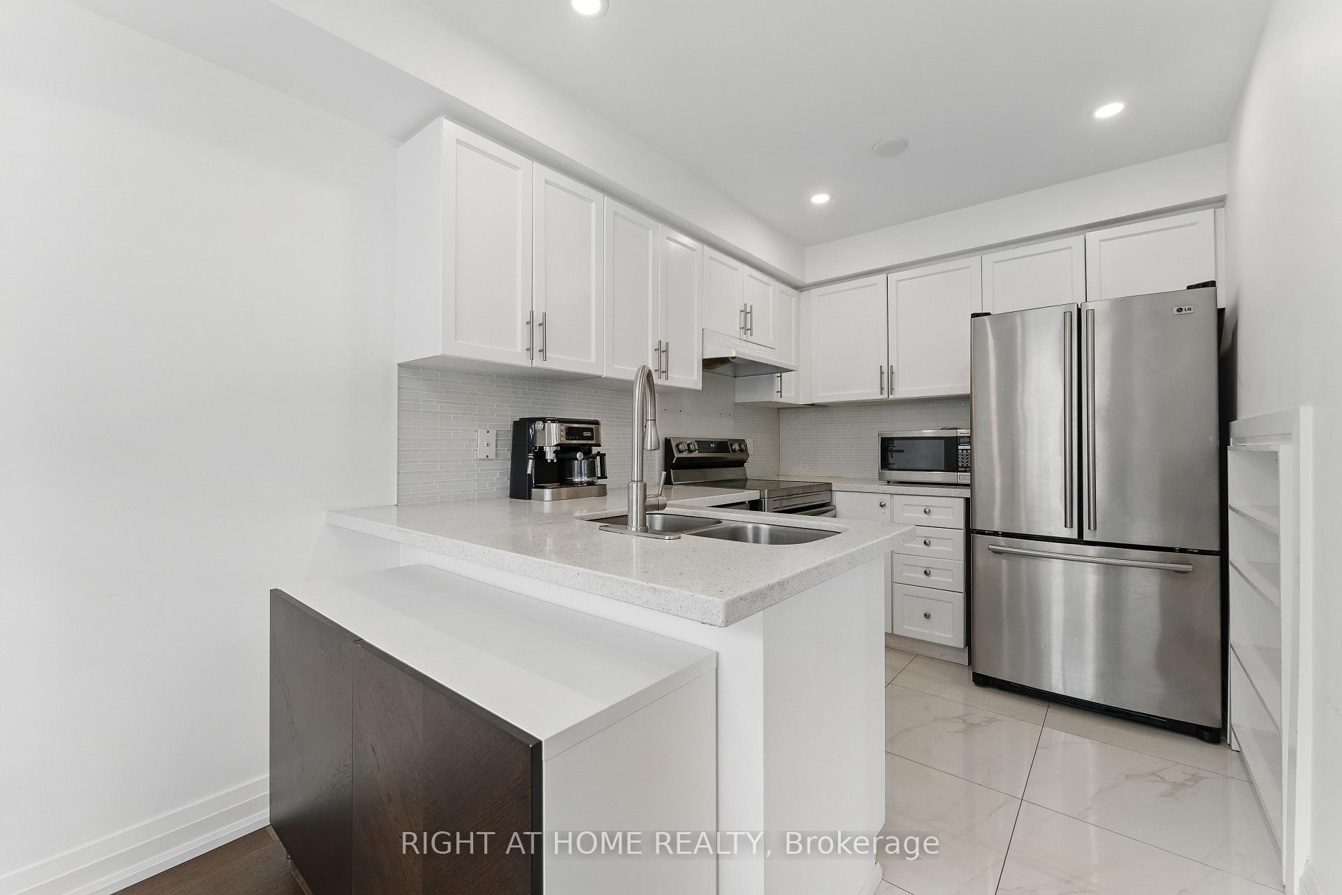 Photo 20 of 149 Coleridge Drive, Newmarket, Summerhill Estates — HOMEH