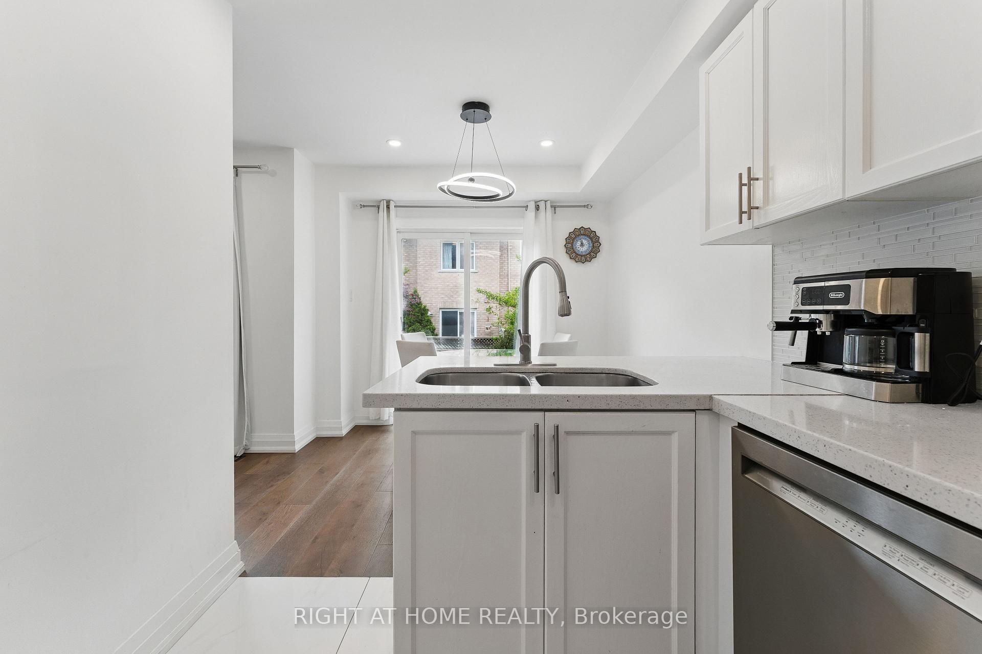 Photo 22 of 149 Coleridge Drive, Newmarket, Summerhill Estates — HOMEH