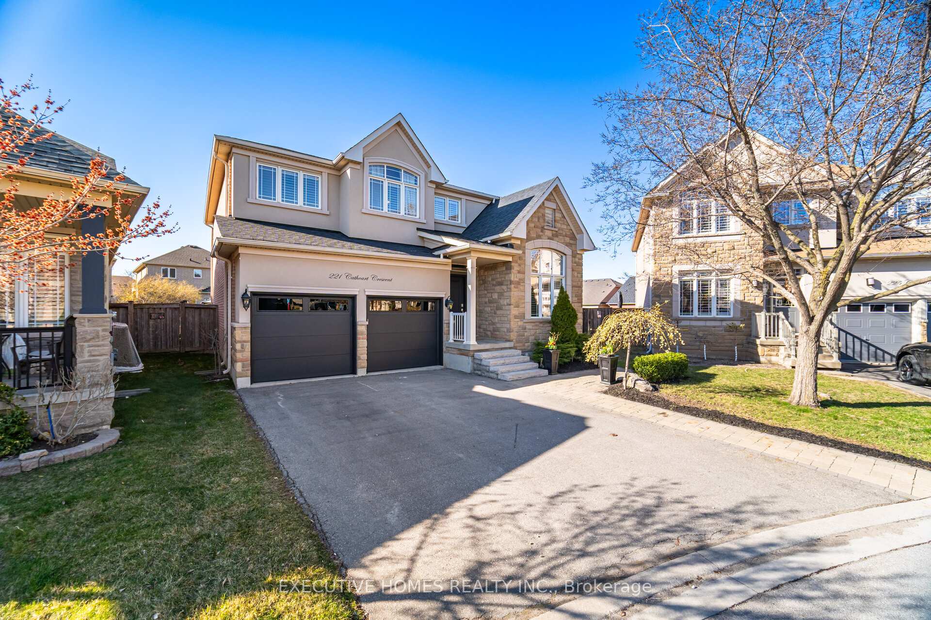 Photo 1 of 221 Cathcart Crescent, Milton, Willmott — HOMEH