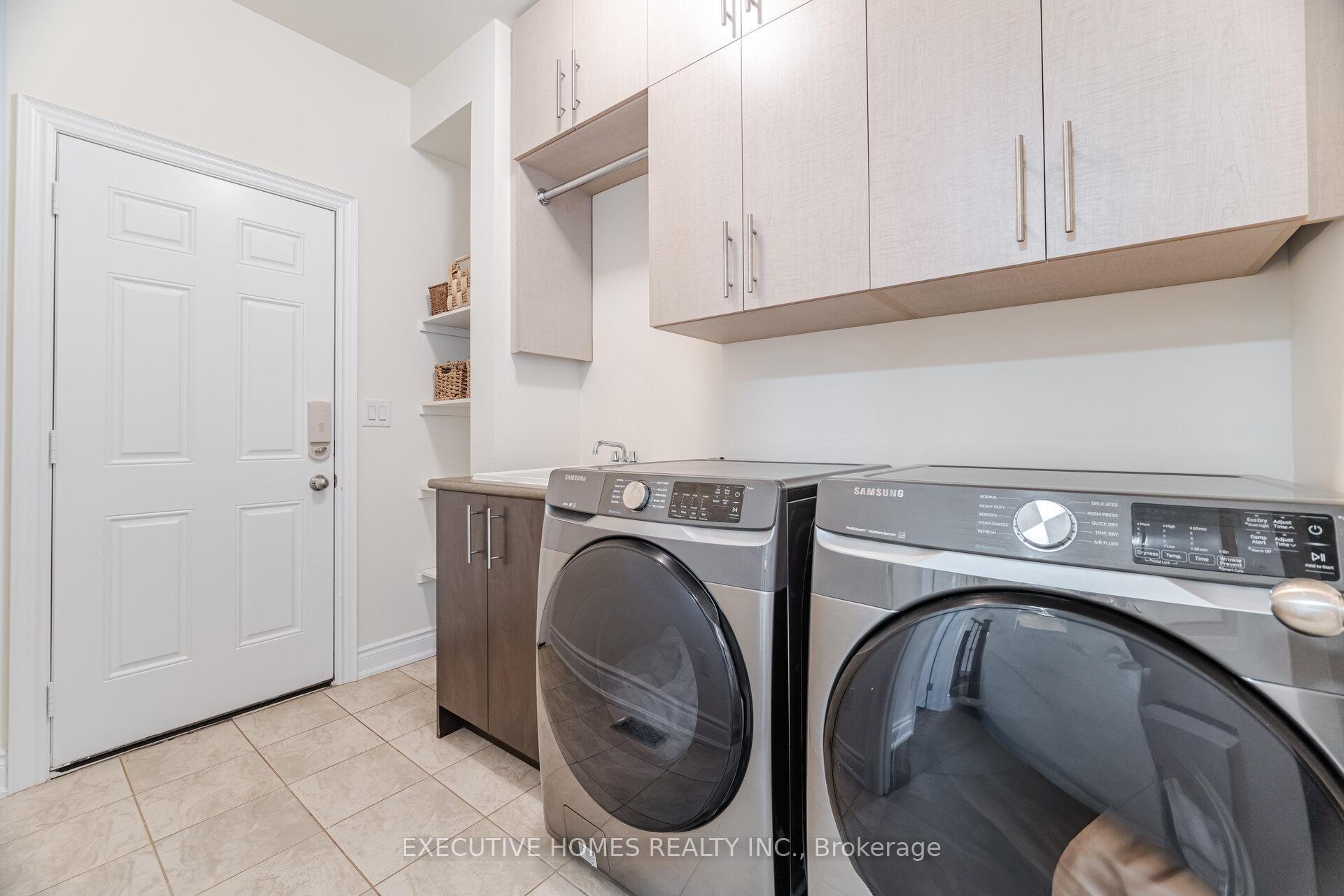 Photo 25 of 221 Cathcart Crescent, Milton, Willmott — HOMEH