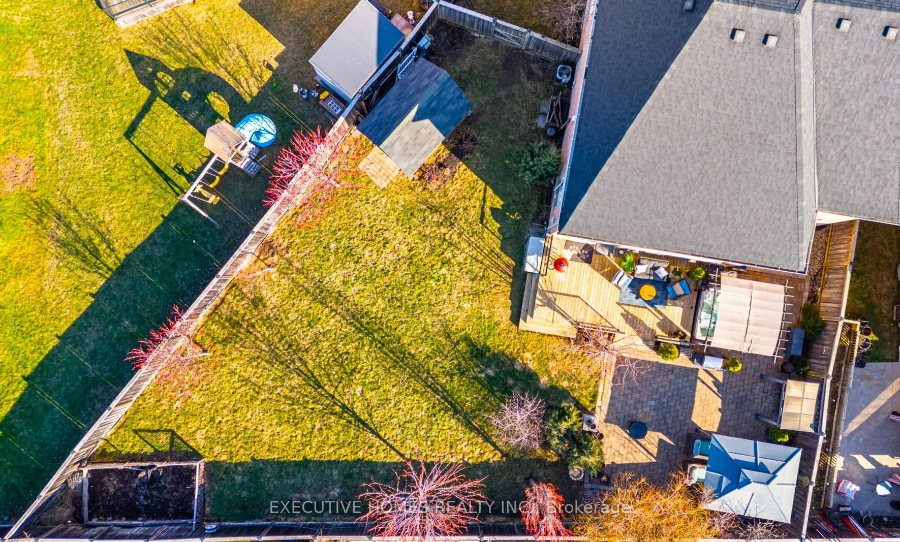 Photo 44 of 221 Cathcart Crescent, Milton, Willmott — HOMEH