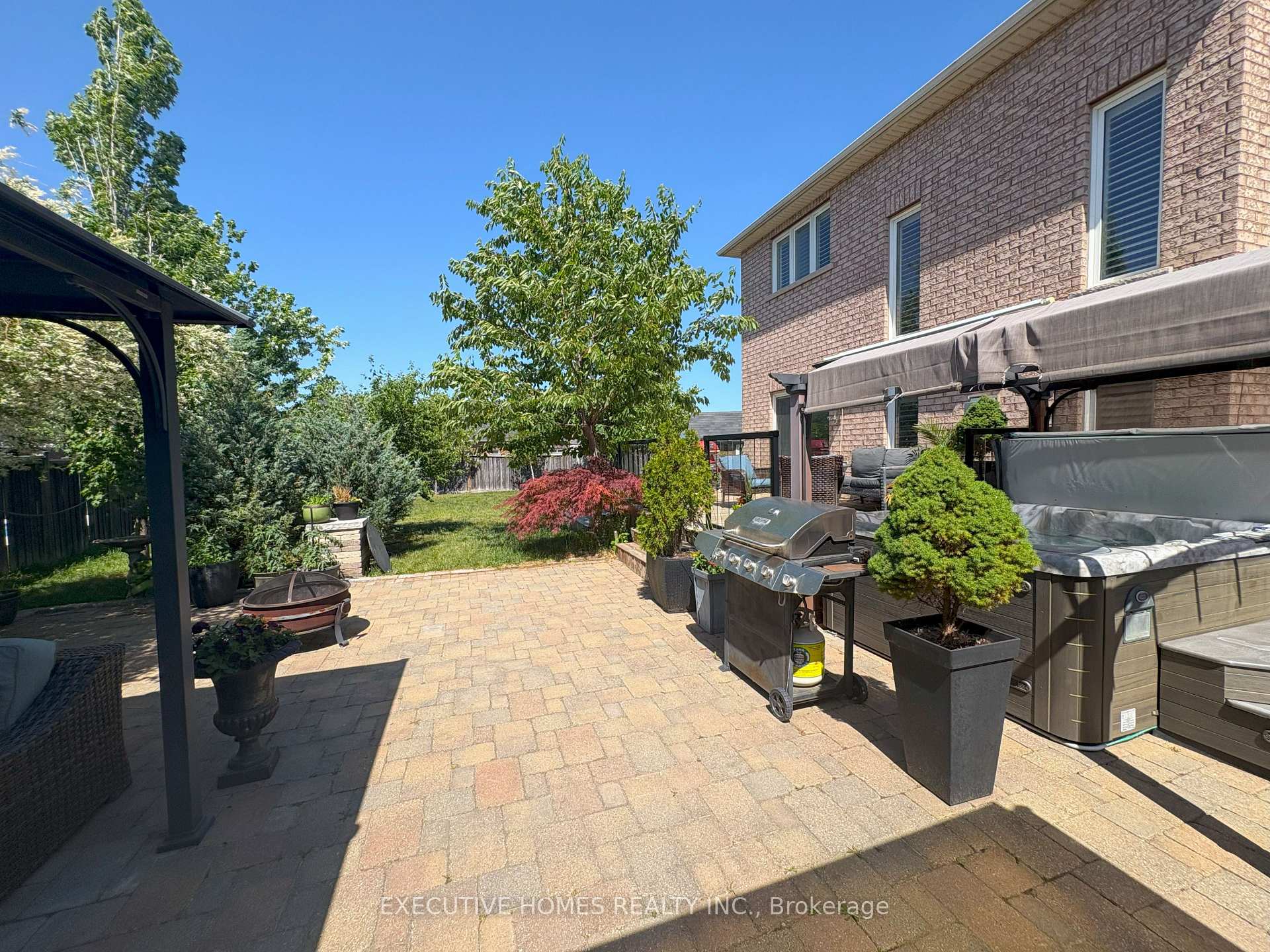Photo 48 of 221 Cathcart Crescent, Milton, Willmott — HOMEH