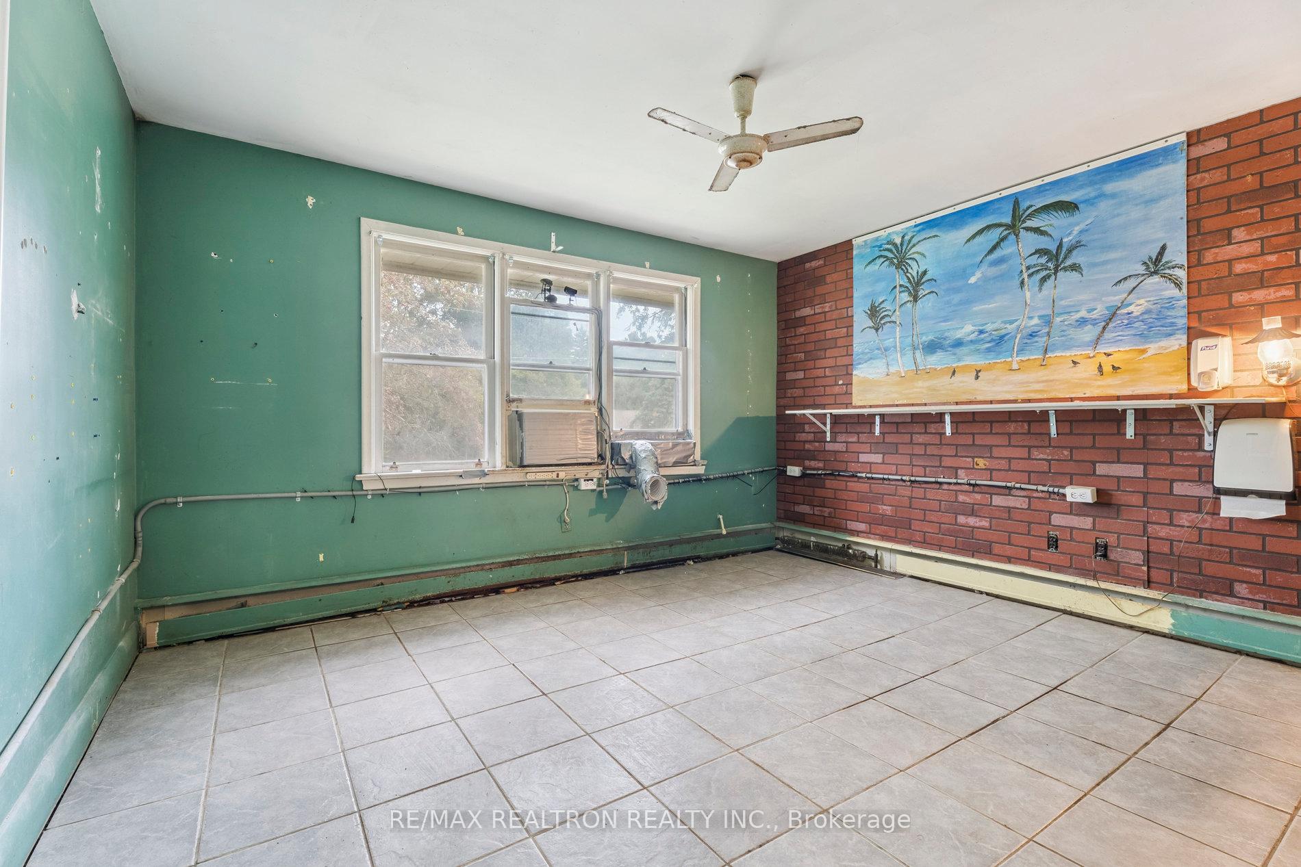Photo 15 of 230 Avenue Road, Newmarket, Central Newmarket — HOMEH