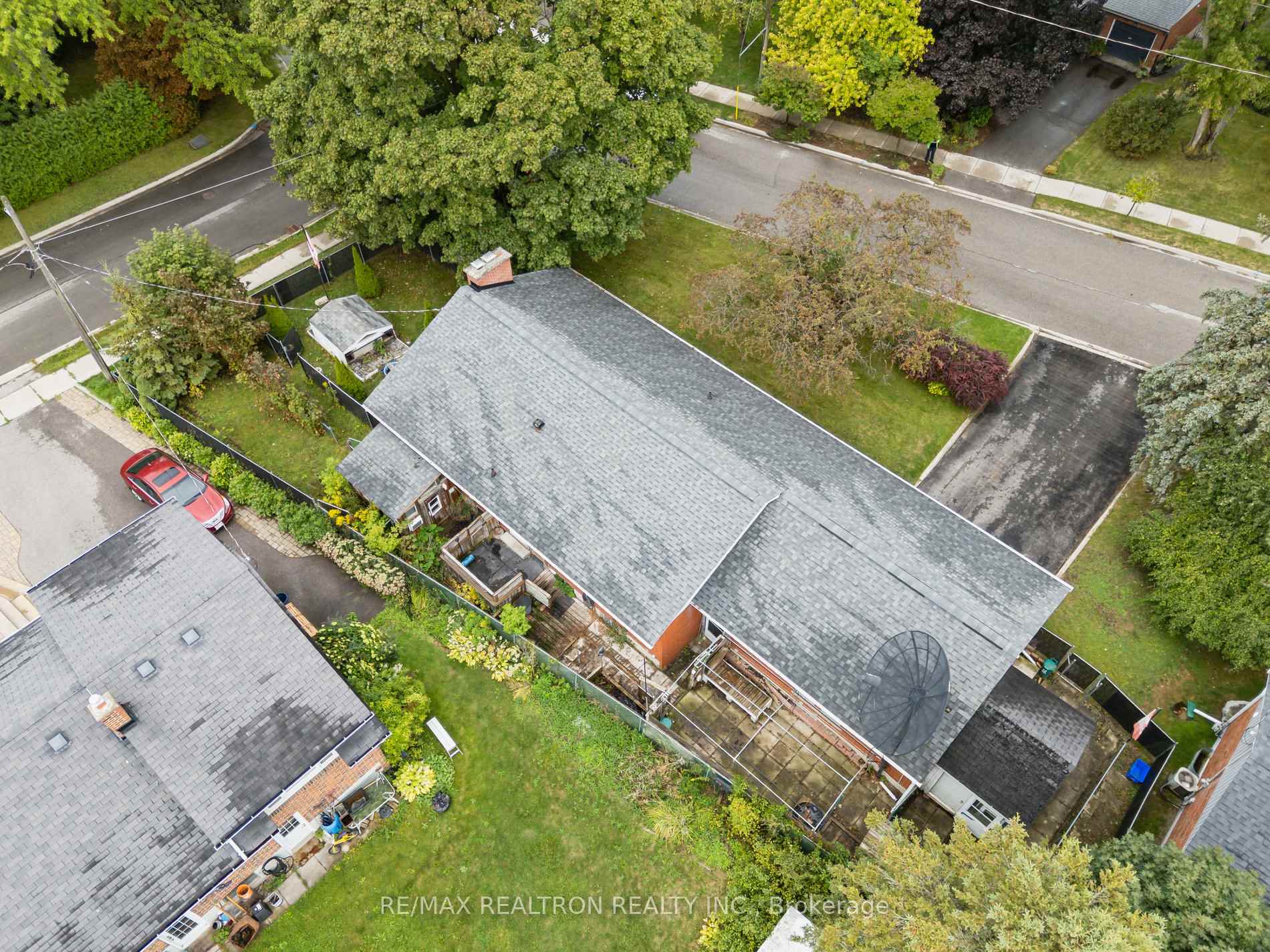 Photo 33 of 230 Avenue Road, Newmarket, Central Newmarket — HOMEH