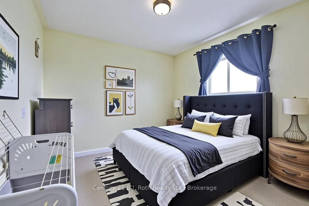 Photo 10 of 7 Christine Place, Orillia — HOMEH