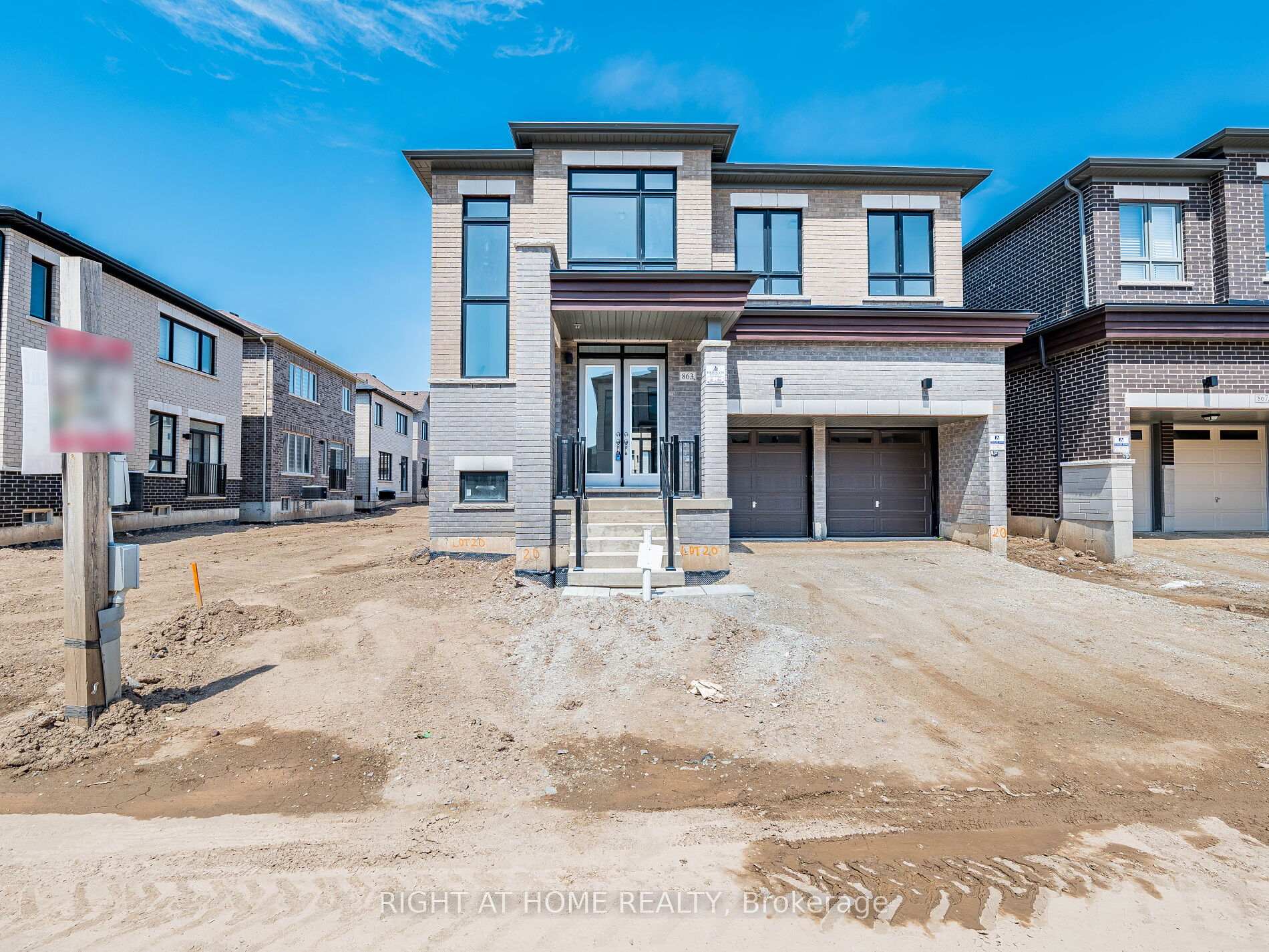 Photo 2 of 863 Plum Place, Milton, Cobban — HOMEH