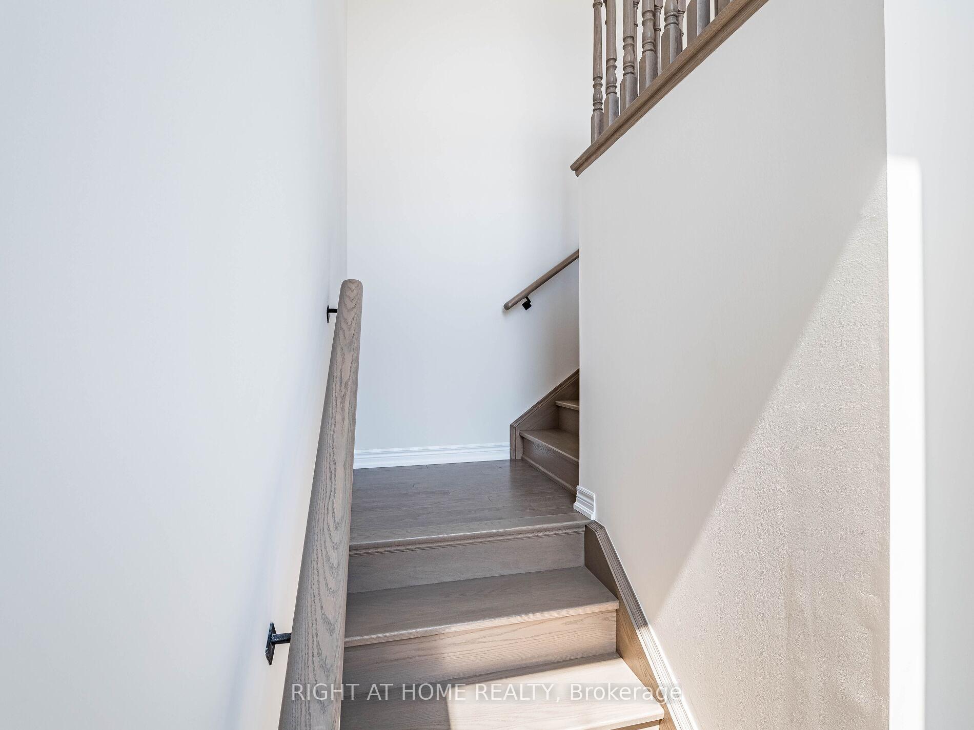 Photo 20 of 863 Plum Place, Milton, Cobban — HOMEH
