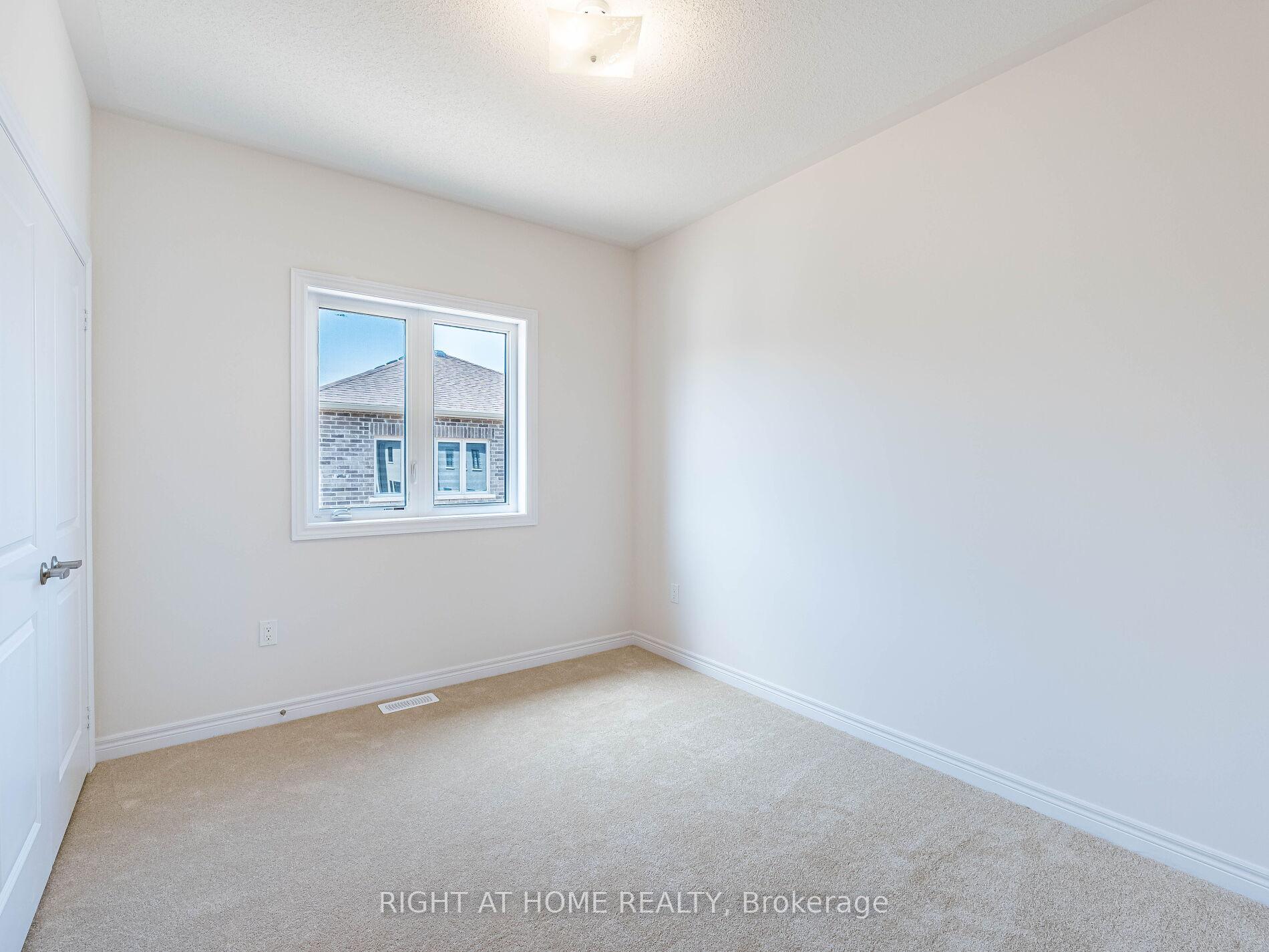 Photo 19 of 863 Plum Place, Milton, Cobban — HOMEH