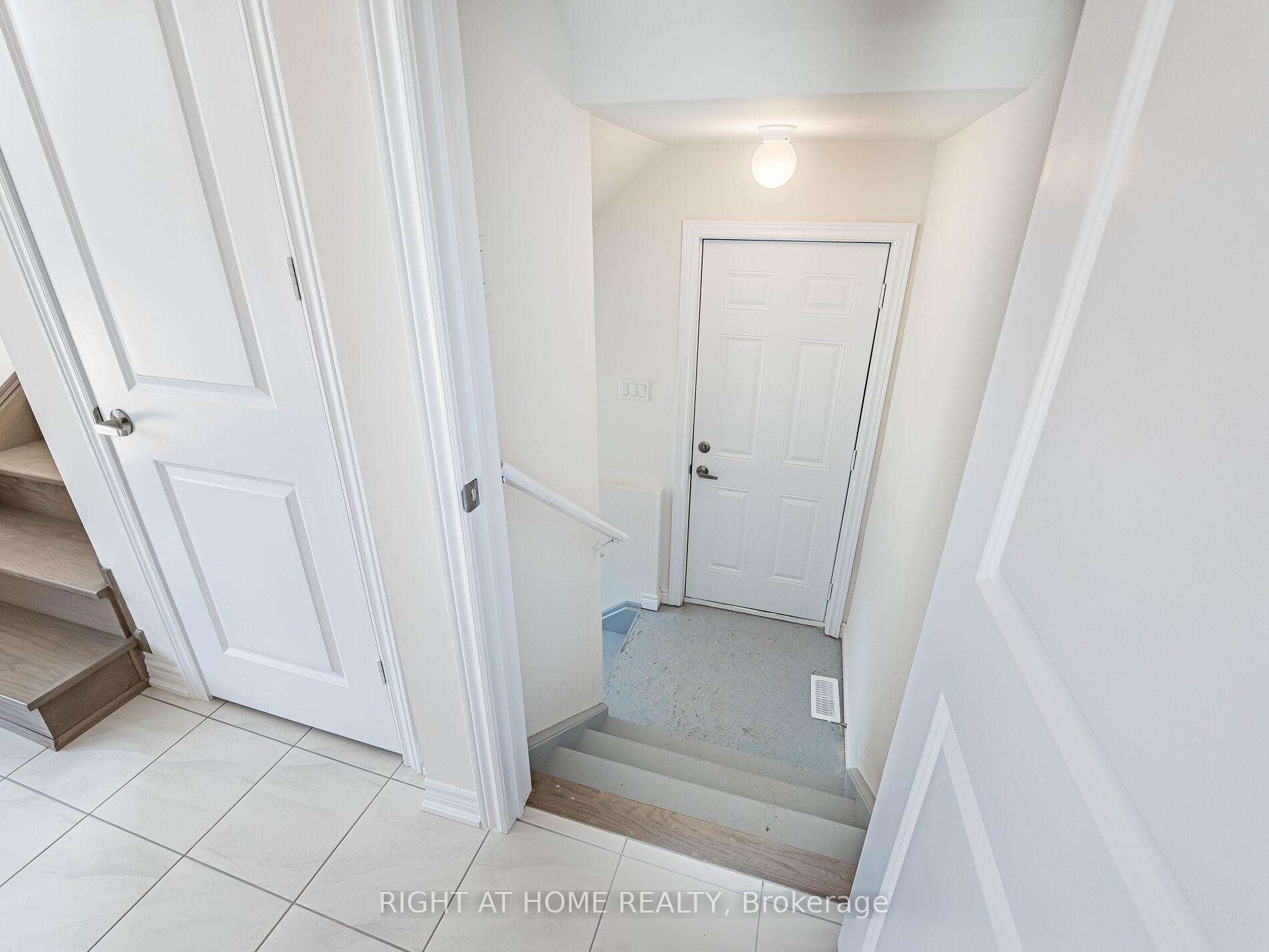 Photo 34 of 863 Plum Place, Milton, Cobban — HOMEH