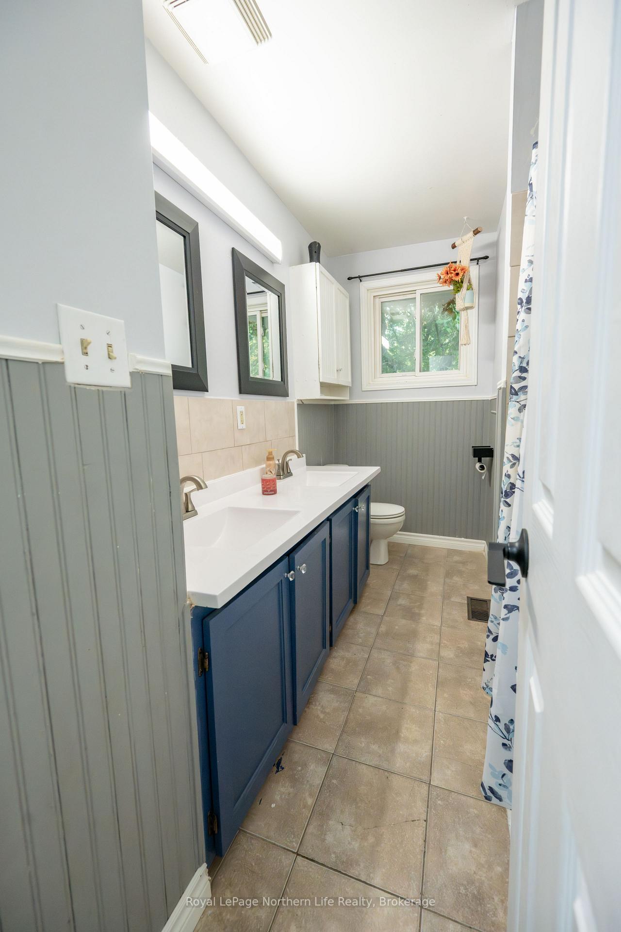 Photo 25 of 635 Worthington Street E, North Bay, Central — HOMEH