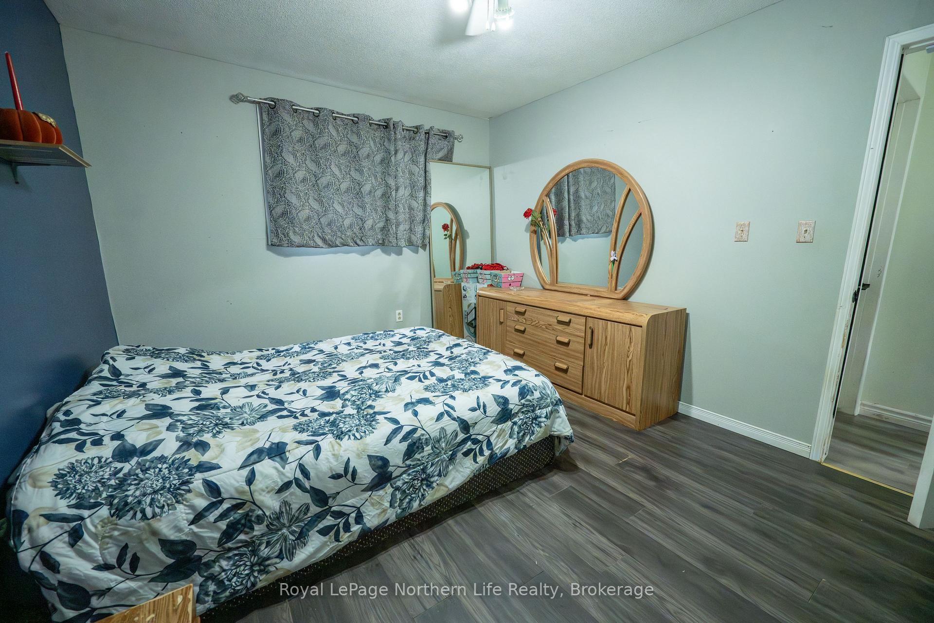 Photo 28 of 635 Worthington Street E, North Bay, Central — HOMEH