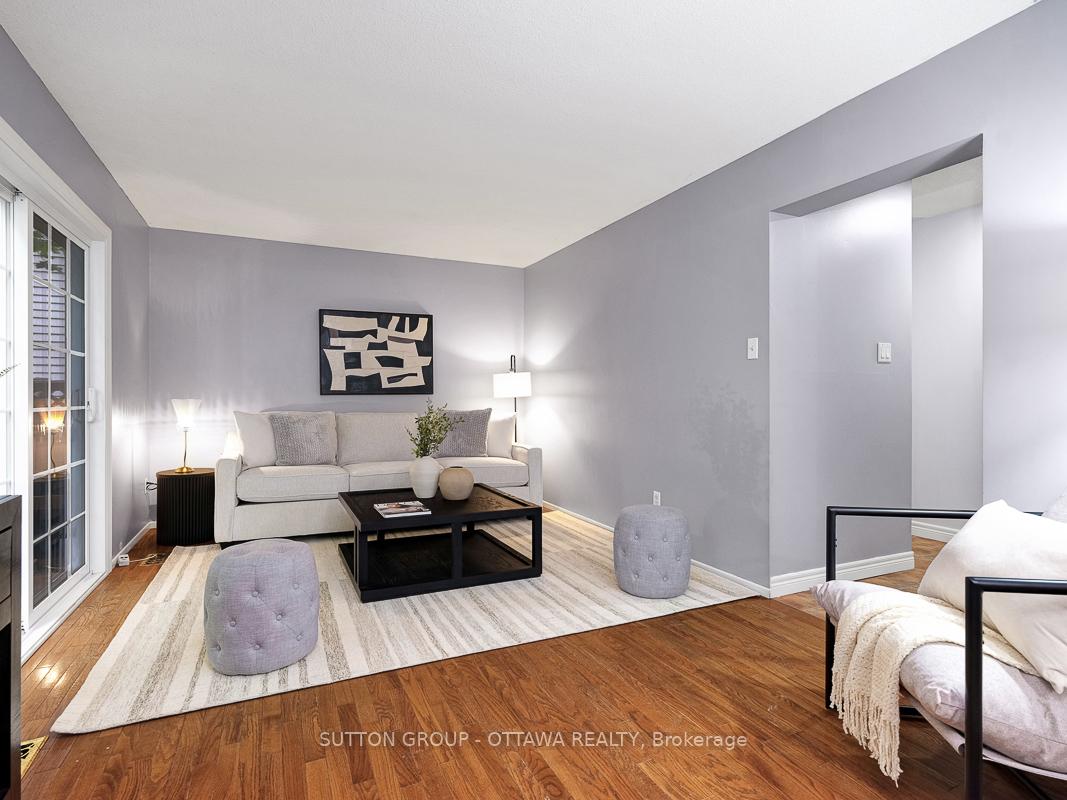 Photo 10 of 1112 St. Germain Crescent, Ottawa, Convent Glen North — HOMEH