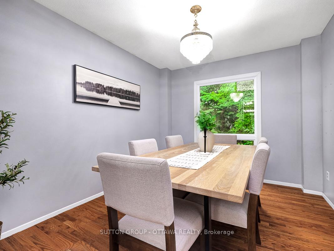 Photo 15 of 1112 St. Germain Crescent, Ottawa, Convent Glen North — HOMEH