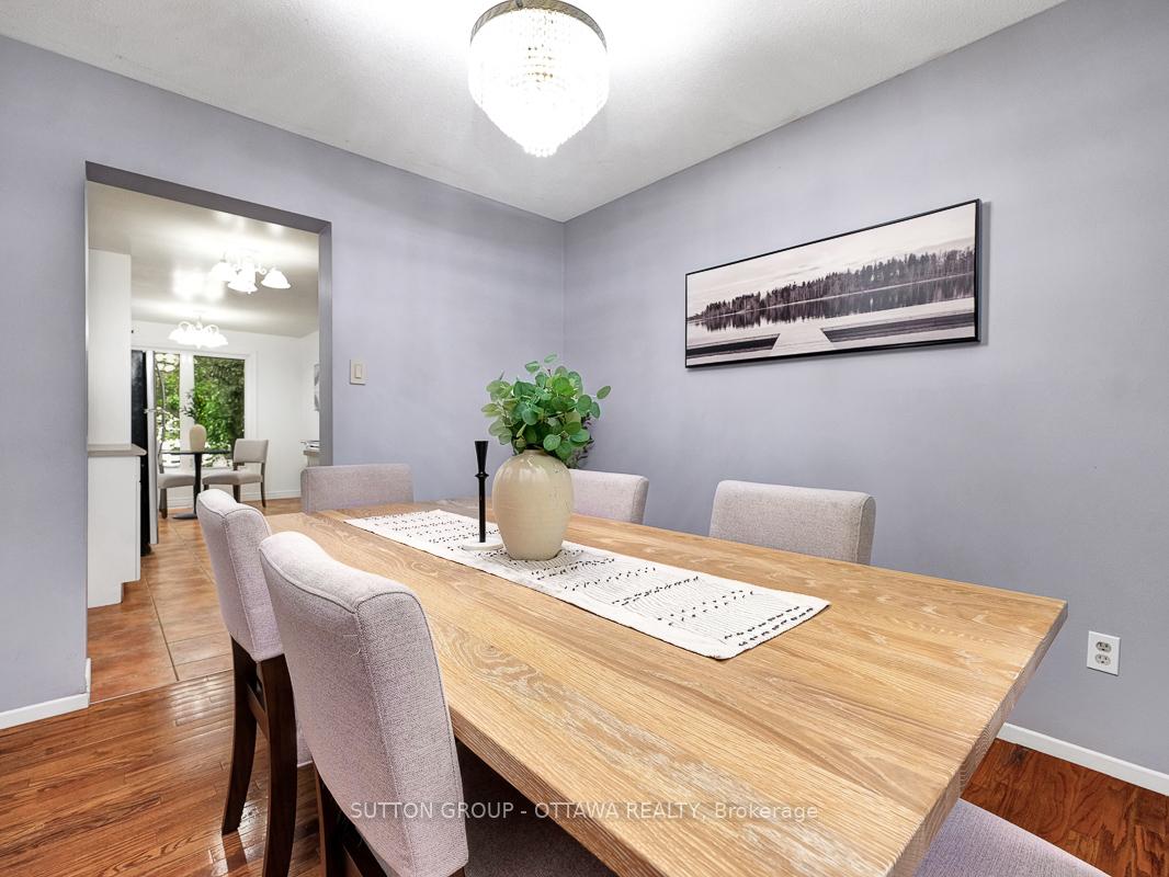 Photo 16 of 1112 St. Germain Crescent, Ottawa, Convent Glen North — HOMEH