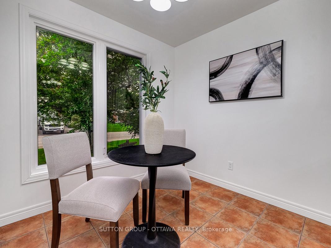 Photo 19 of 1112 St. Germain Crescent, Ottawa, Convent Glen North — HOMEH