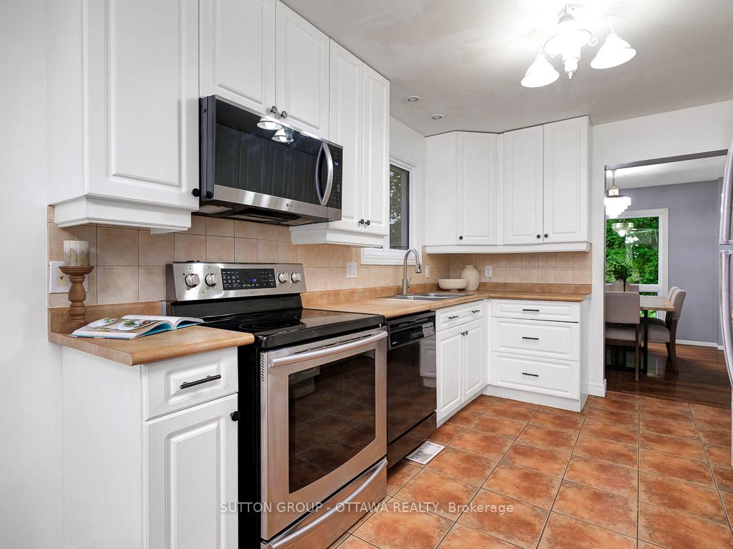 Photo 21 of 1112 St. Germain Crescent, Ottawa, Convent Glen North — HOMEH