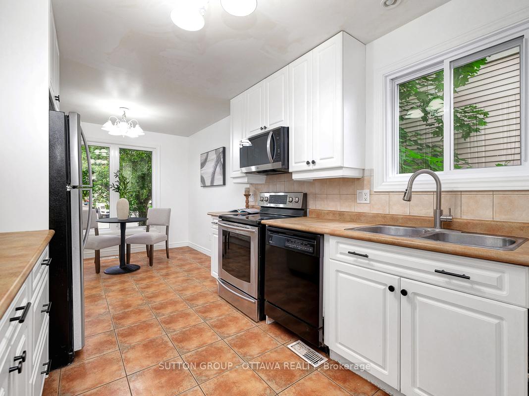 Photo 24 of 1112 St. Germain Crescent, Ottawa, Convent Glen North — HOMEH