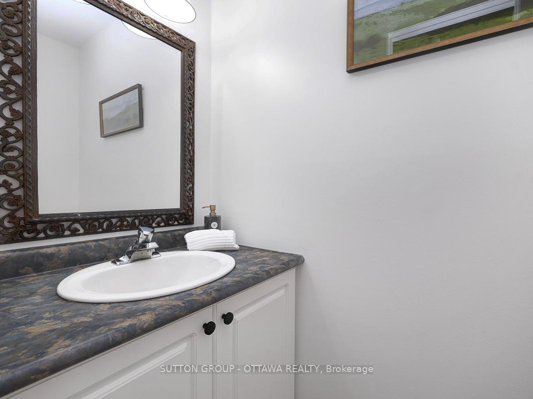 Photo 26 of 1112 St. Germain Crescent, Ottawa, Convent Glen North — HOMEH