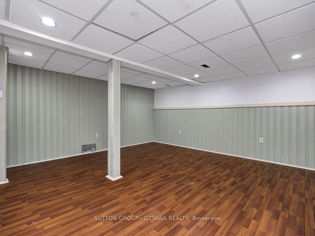 Photo 37 of 1112 St. Germain Crescent, Ottawa, Convent Glen North — HOMEH