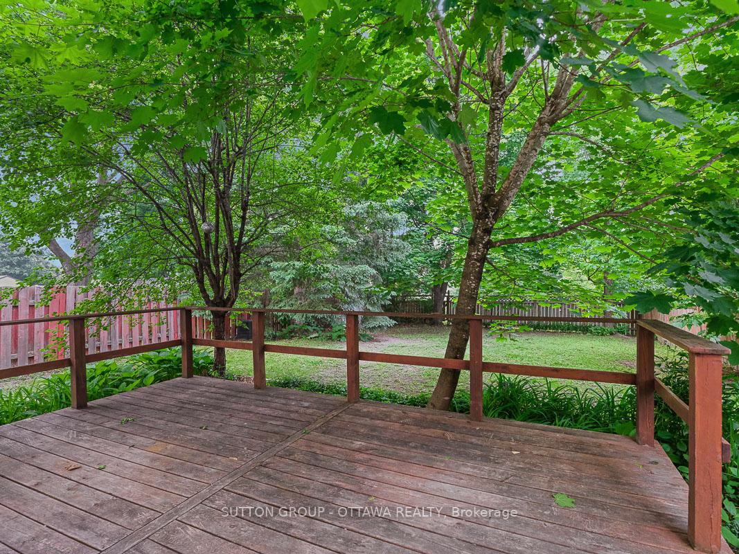 Photo 42 of 1112 St. Germain Crescent, Ottawa, Convent Glen North — HOMEH