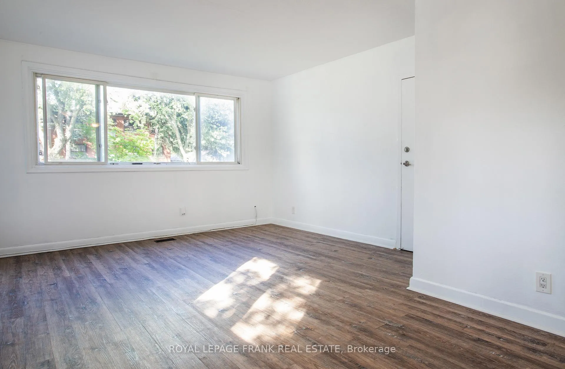 Photo 9 of 1030 Ravine Road, Oshawa, Lakeview — HOMEH
